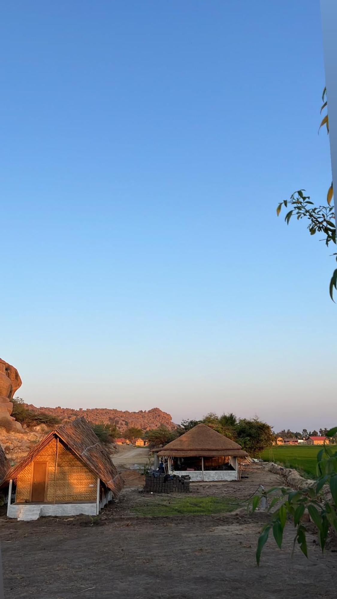 Hotel Tropical Hampi Exteriér fotografie