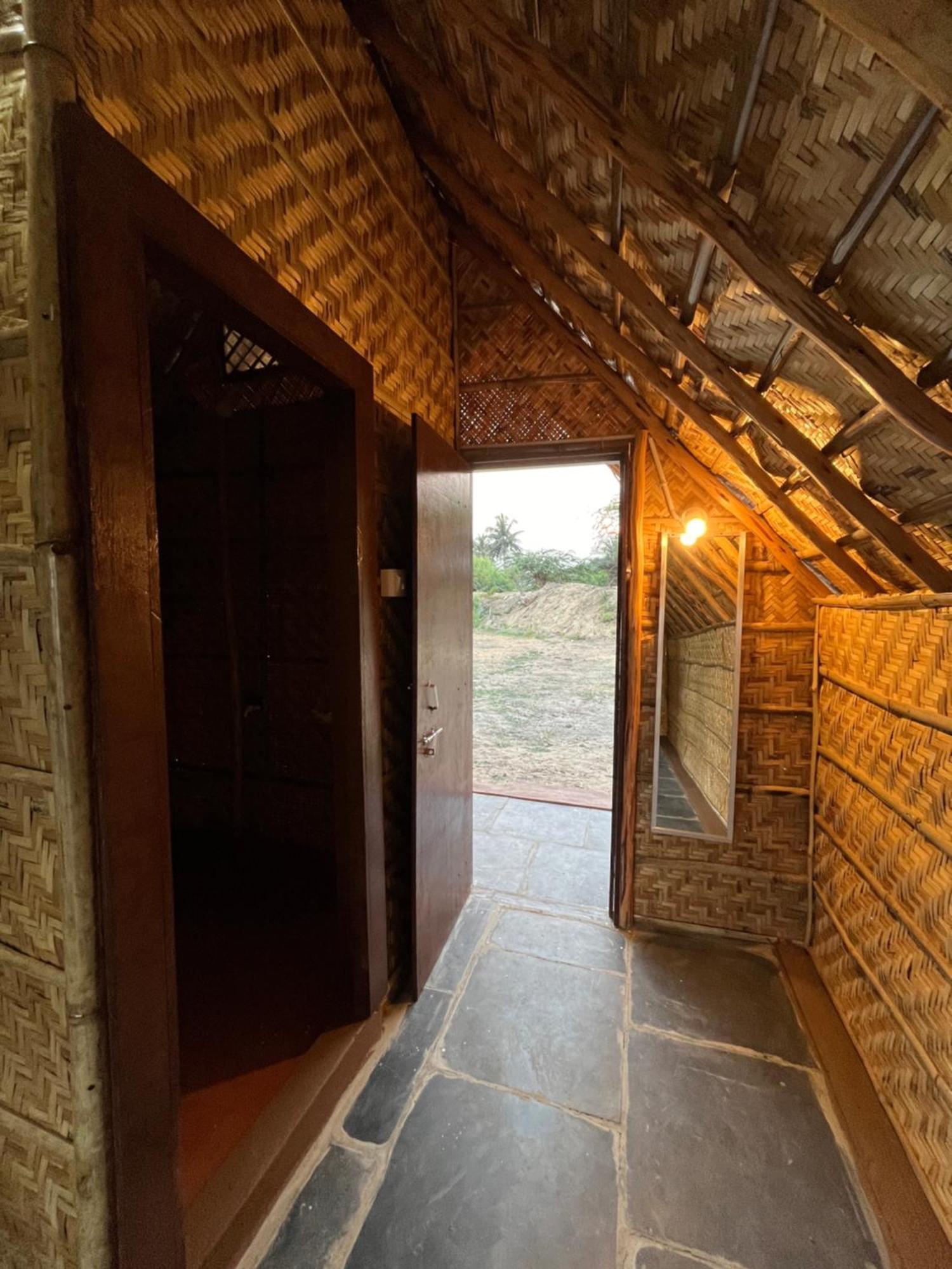 Hotel Tropical Hampi Exteriér fotografie