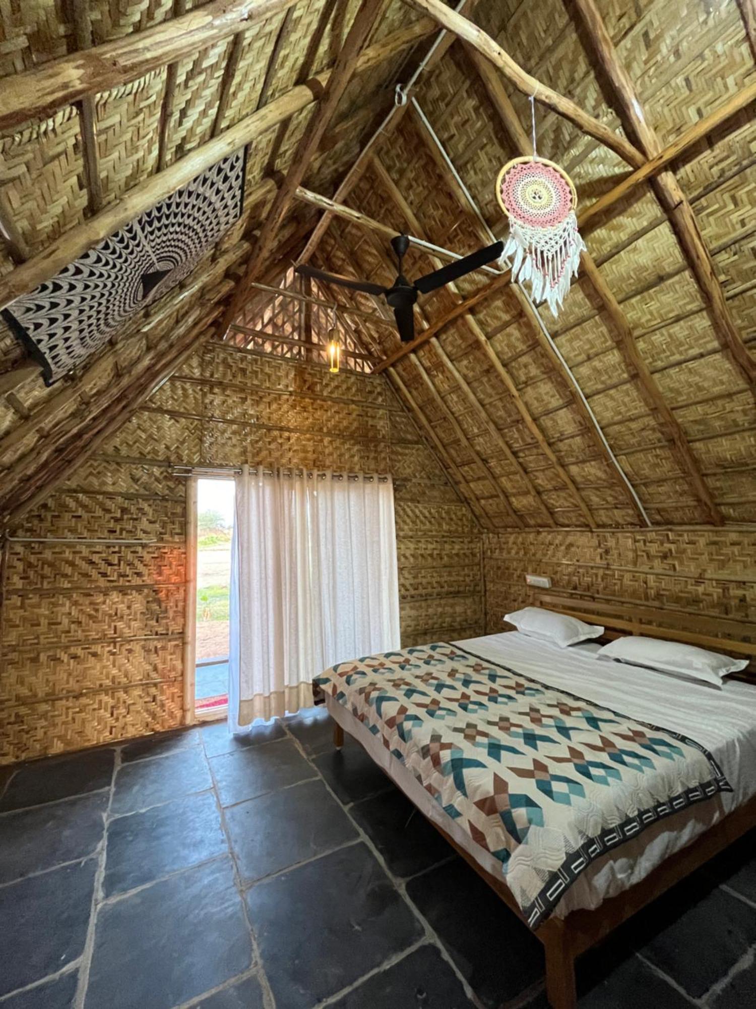 Hotel Tropical Hampi Exteriér fotografie