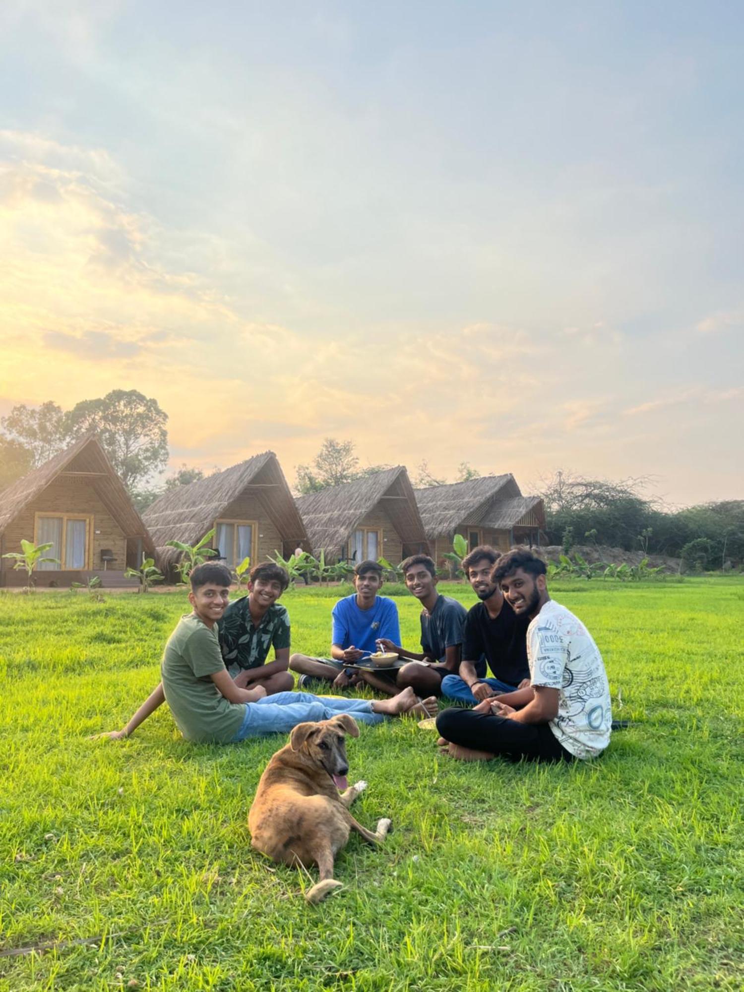 Hotel Tropical Hampi Exteriér fotografie