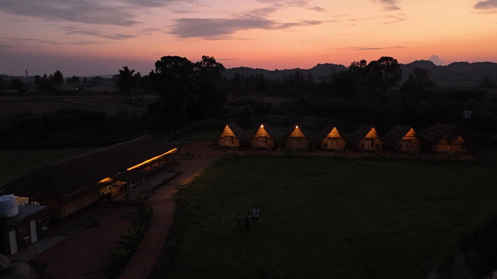 Hotel Tropical Hampi Exteriér fotografie