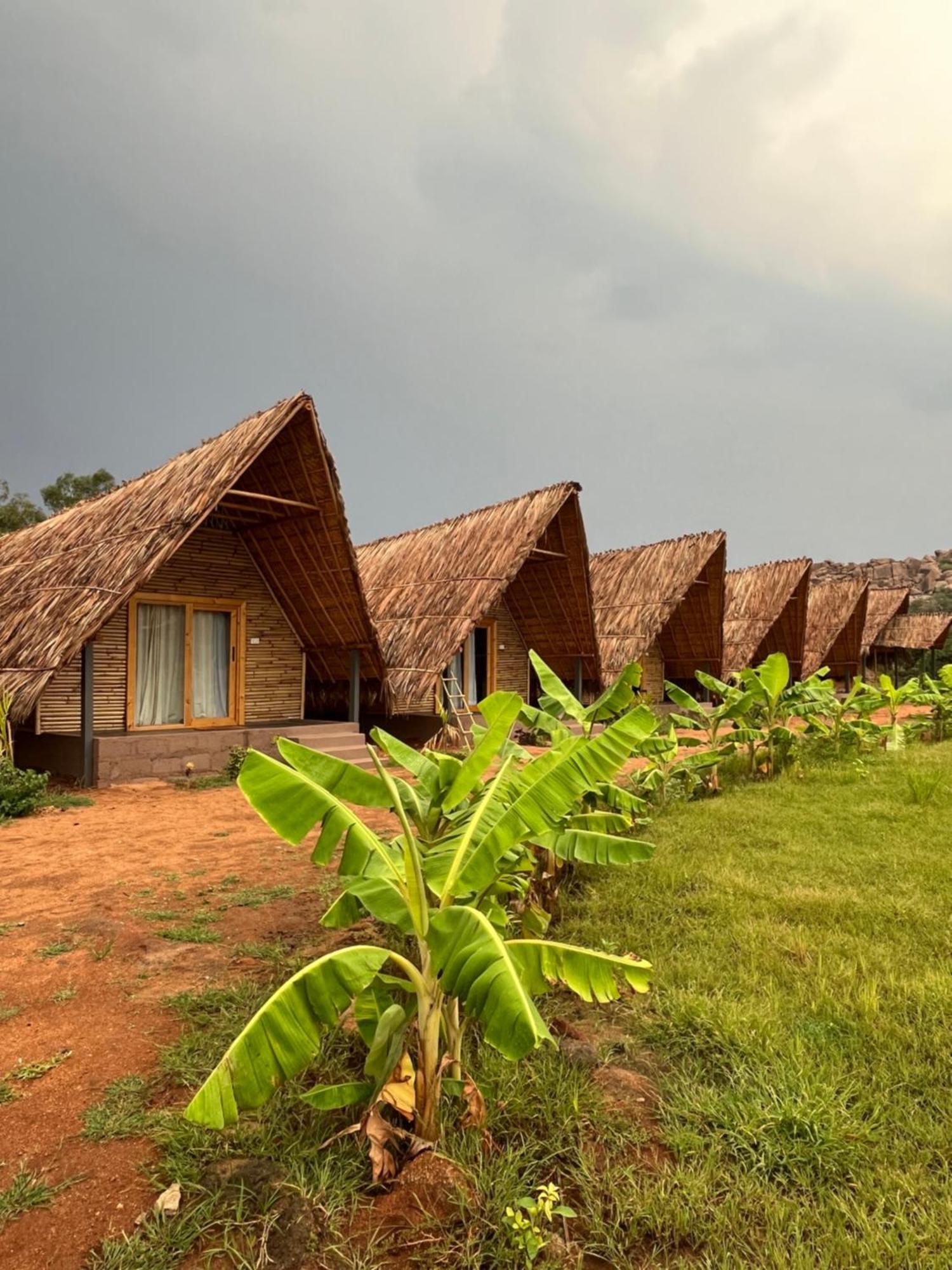 Hotel Tropical Hampi Exteriér fotografie