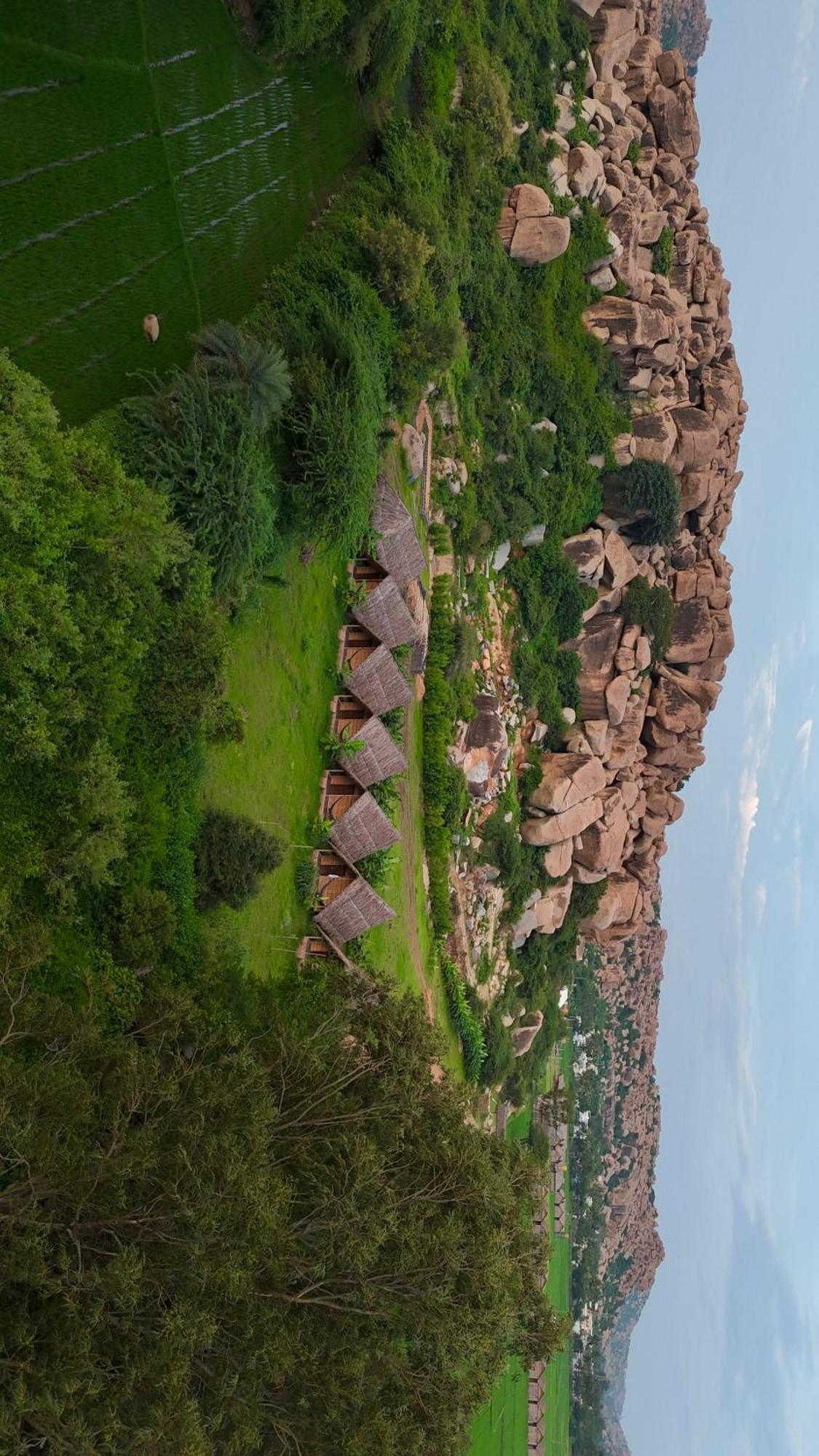 Hotel Tropical Hampi Exteriér fotografie