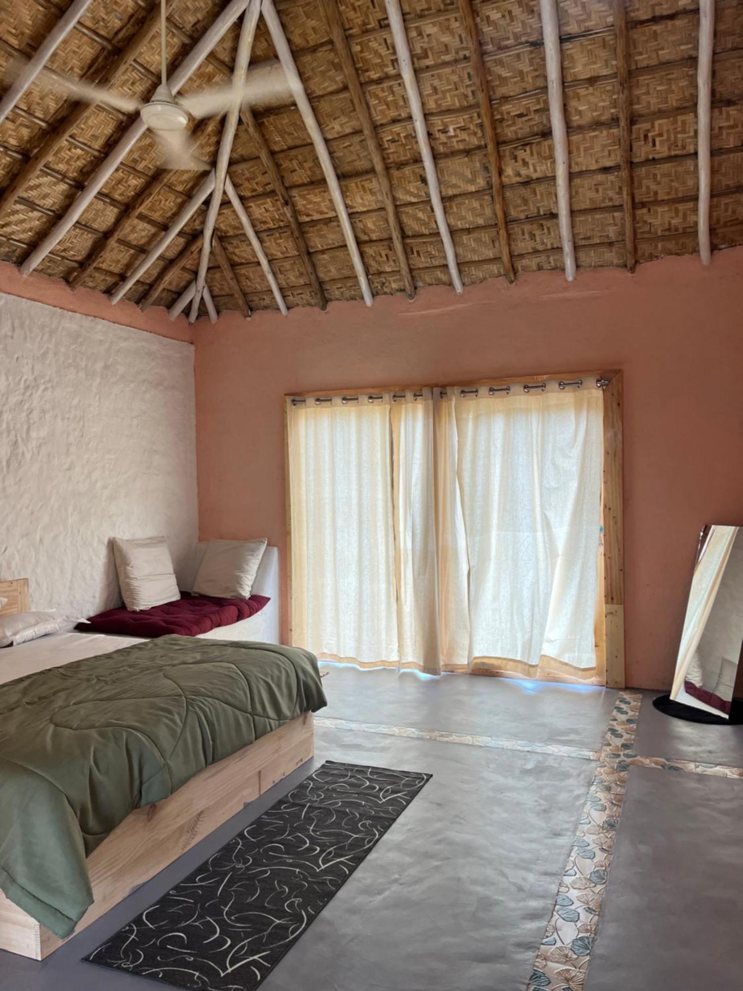 Hotel Tropical Hampi Exteriér fotografie